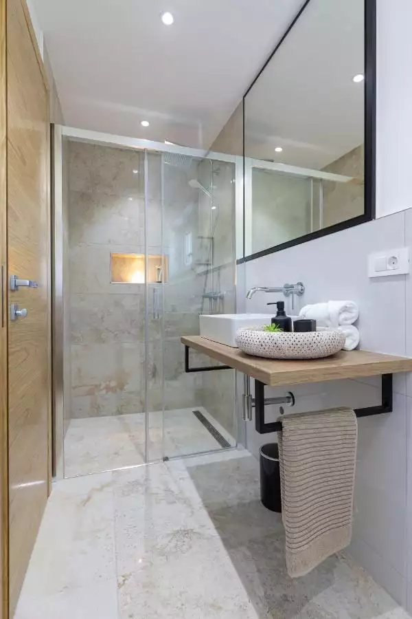 House 200m² in Croatia, Krka. Priced at 1150000€ rent photo-17