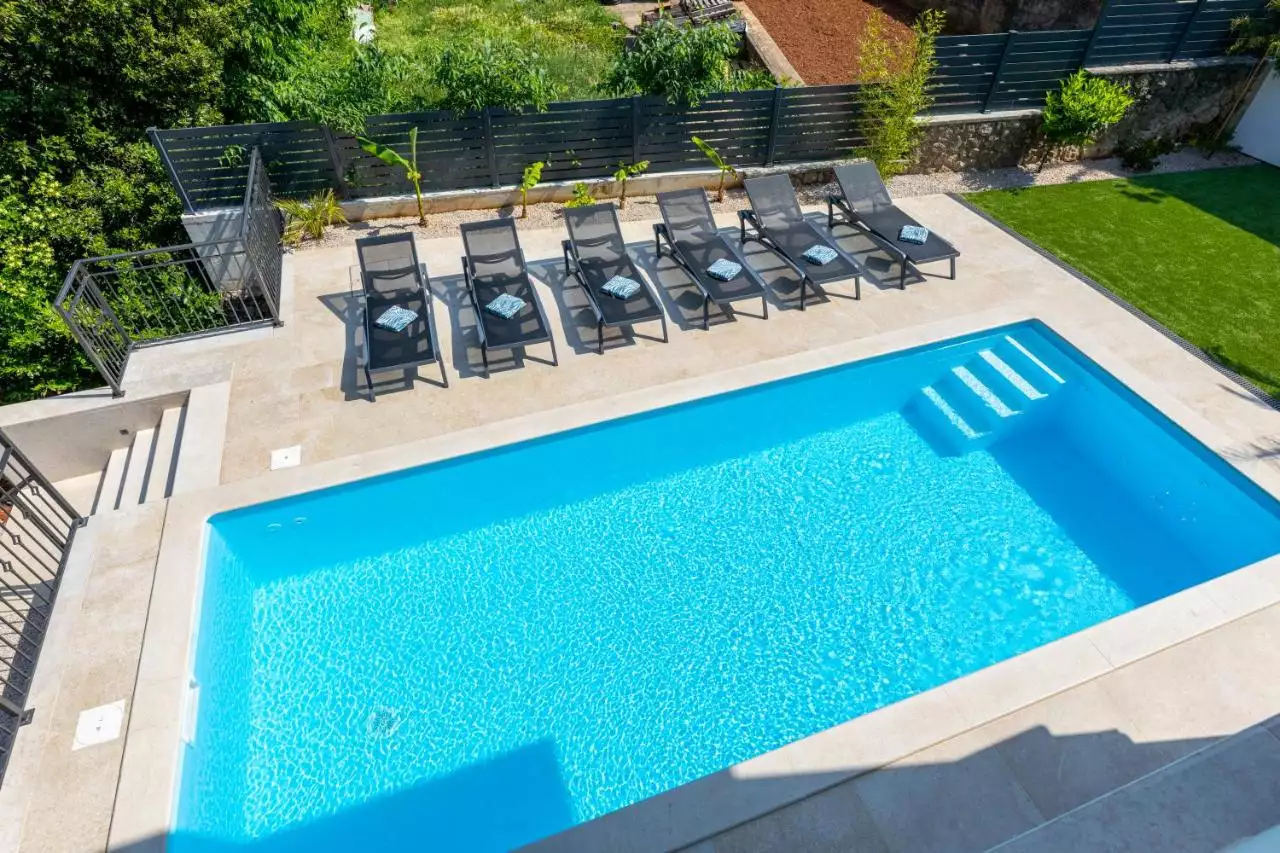 House 200m² in Croatia, Krka. Priced at 1150000€ rent photo-24