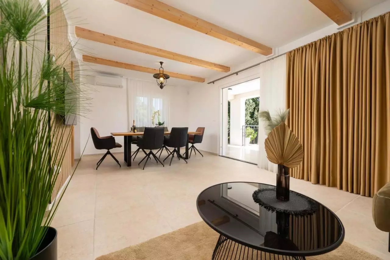 House 200m² in Croatia, Krka. Priced at 1150000€ rent photo-32