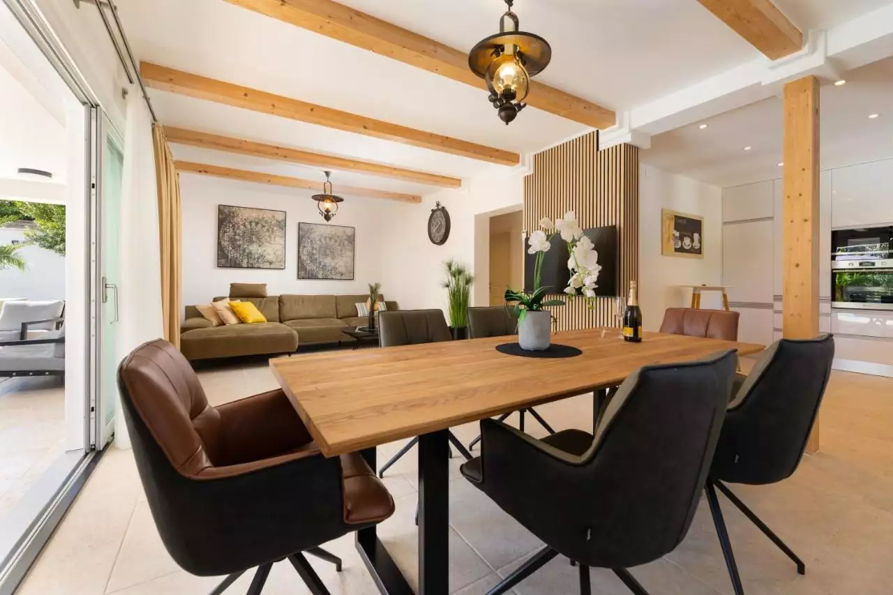 House 200m² in Croatia, Krka. Priced at 1150000€ rent photo-33