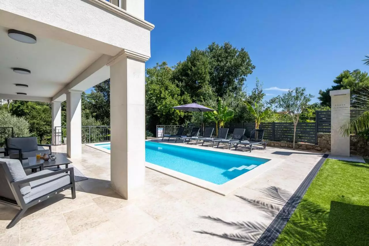 House 200m² in Croatia, Krka. Priced at 1150000€ rent photo-35