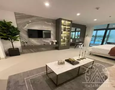 Buy in UAE for 188945$