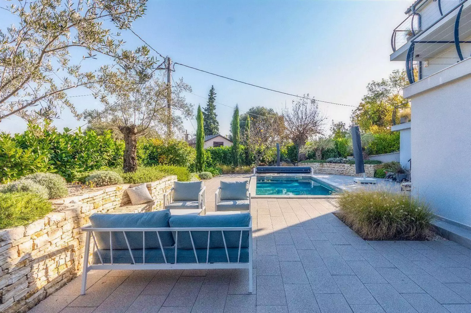 Villa 300m² in Croatia, Dobrinj. Priced at 1020000€ rent photo-4