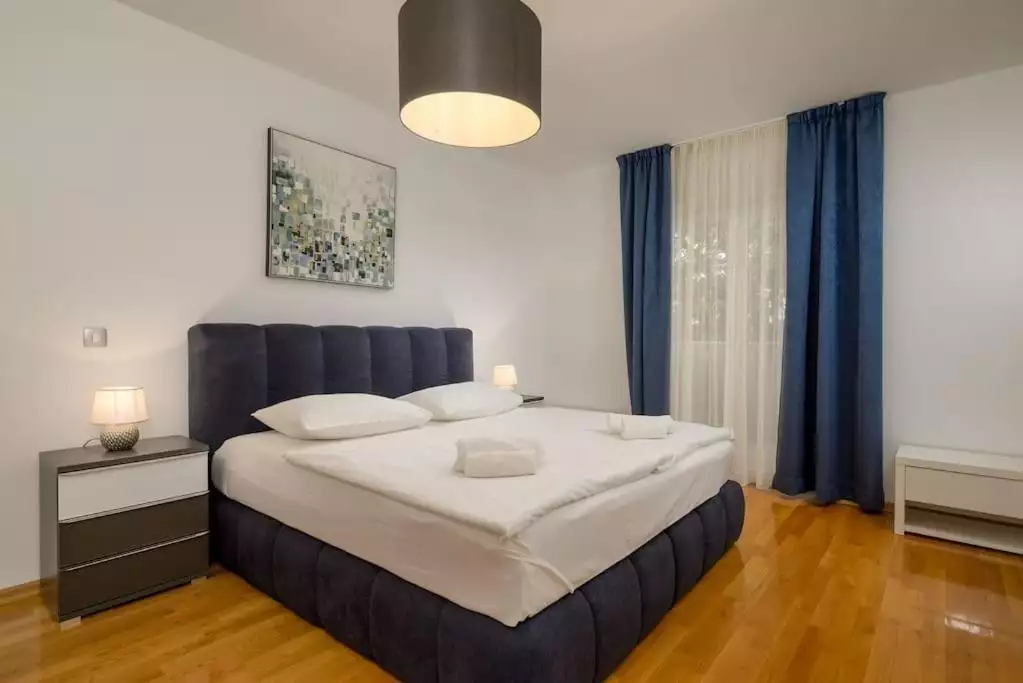 Villa 250m² in Croatia, Bale. Priced at 920000€ rent photo-16