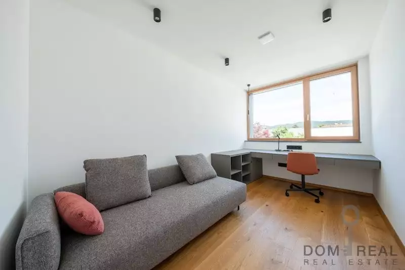 House 183m² in Slovenia, Siska. Priced at 1300000€ rent photo-3