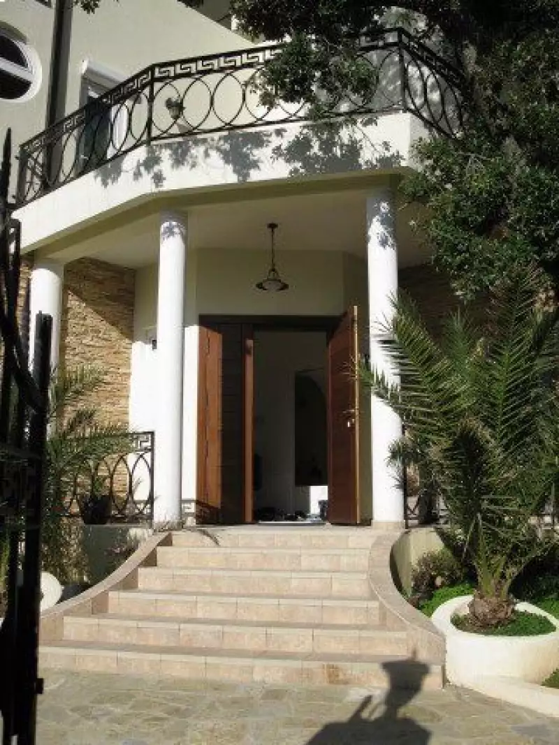 House 497m² in Montenegro, Utjeha. Priced at 1250000€ rent photo-13