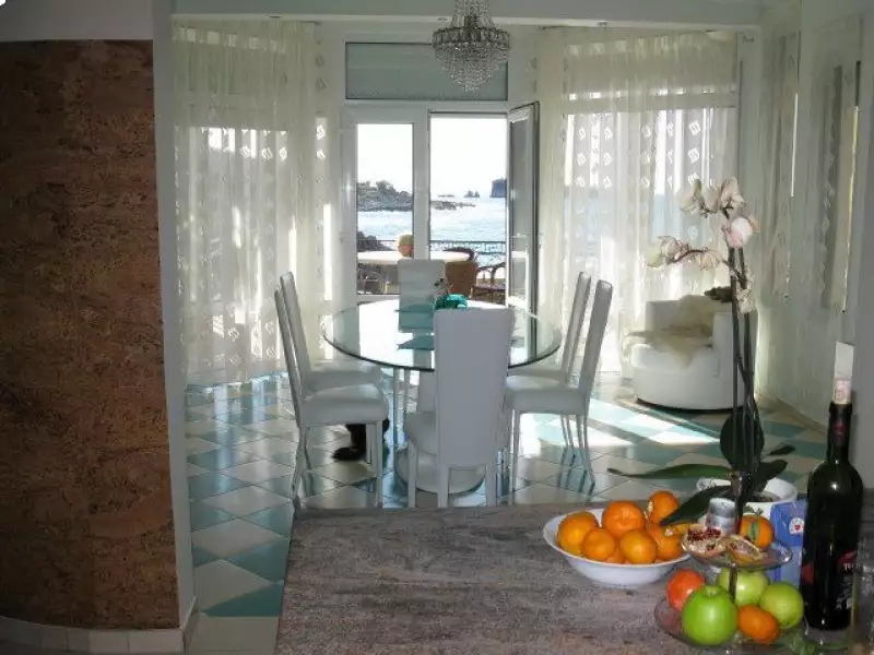 House 497m² in Montenegro, Utjeha. Priced at 1250000€ rent photo-23