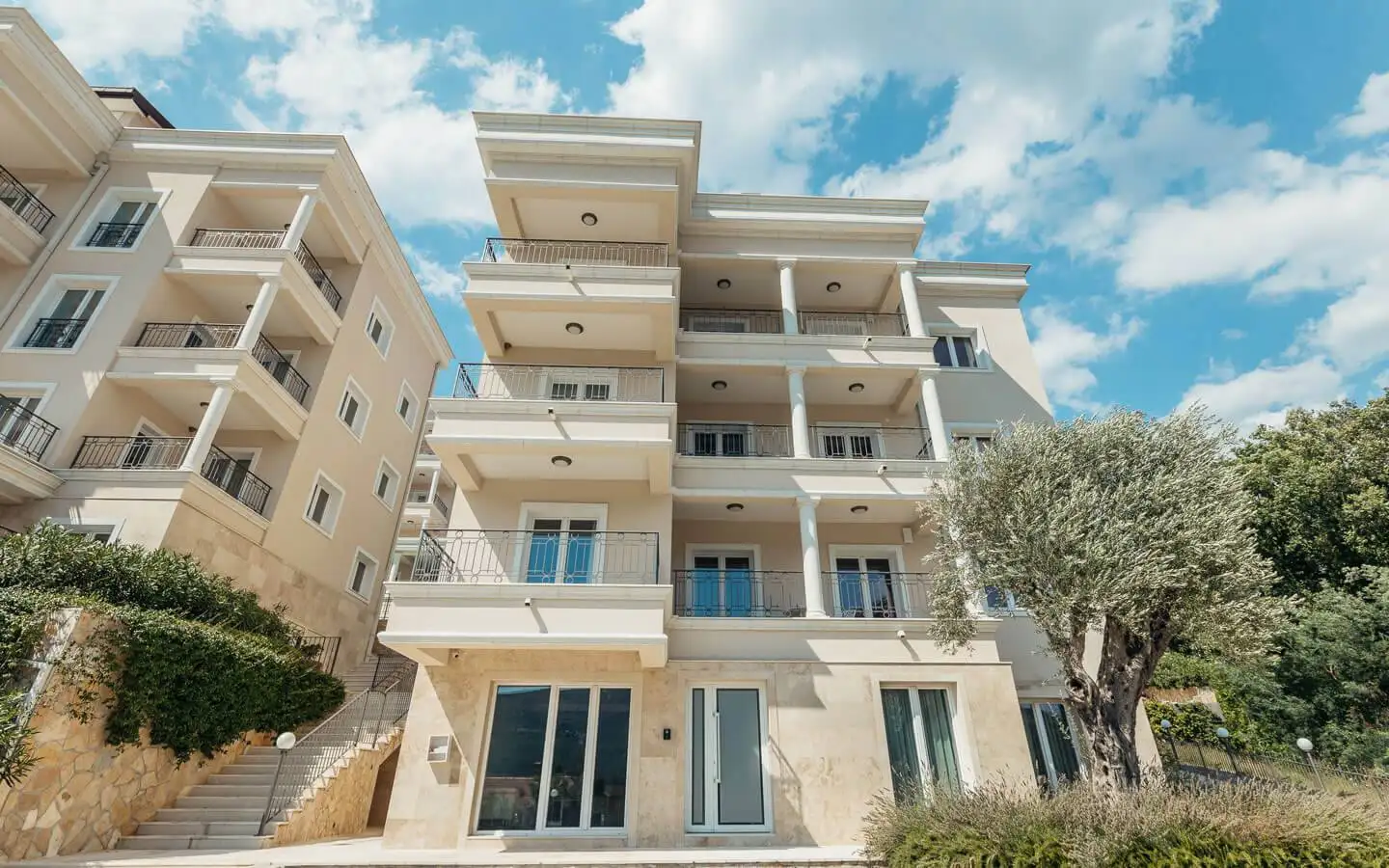 Flat 133m² in Montenegro, Kumbor. Priced at 480000€ rent photo-4