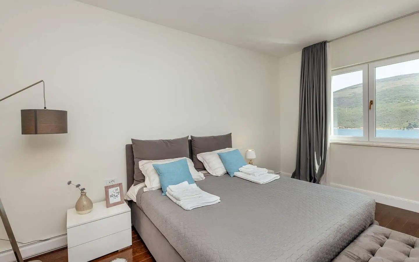 Flat 133m² in Montenegro, Kumbor. Priced at 480000€ rent photo-39