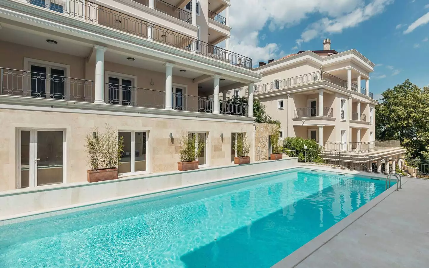 Flat 133m² in Montenegro, Kumbor. Priced at 480000€ rent photo-6