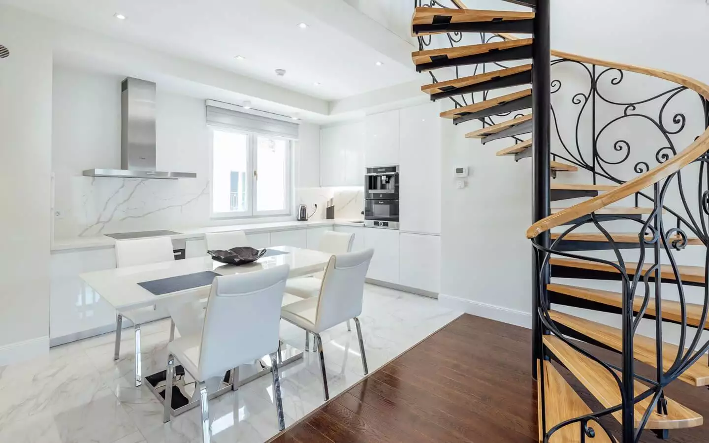 Flat 133m² in Montenegro, Kumbor. Priced at 480000€ rent photo-22
