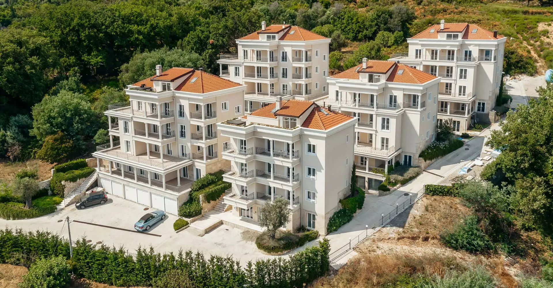 Flat 1796m² in Montenegro, Kumbor. Priced at 600000€ rent photo-1