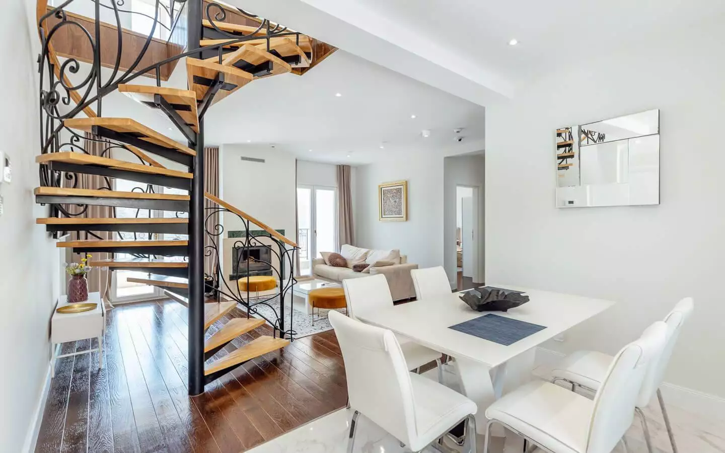 Flat 1796m² in Montenegro, Kumbor. Priced at 600000€ rent photo-17