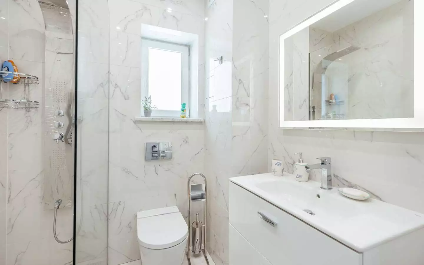 Flat 1796m² in Montenegro, Kumbor. Priced at 600000€ rent photo-37