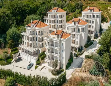 Buy in Montenegro for 600000€