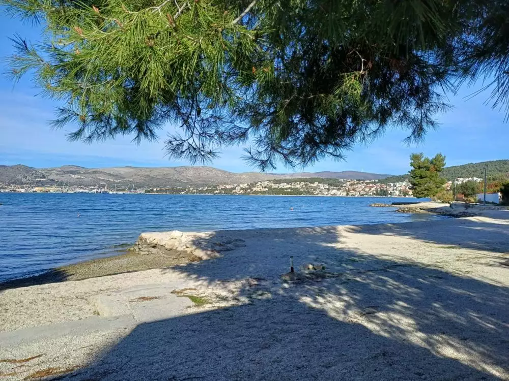 Hotels 375m² in Croatia, Ciovo. Priced at 1050000€ rent photo-1