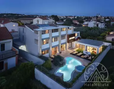Buy in Croatia for 2500000€