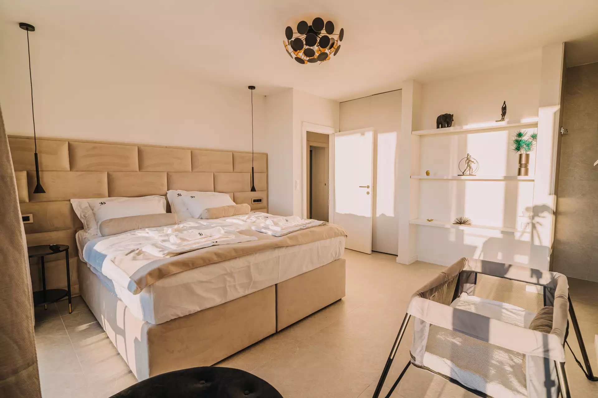 Villa 280m² in Croatia, Zadar. Priced at 1530000€ rent photo-17