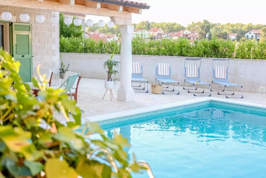 Villa 463m² in Croatia, Vrboska. Priced at 1800000€ rent photo-6