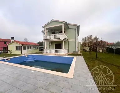 Buy in Croatia for 880000€