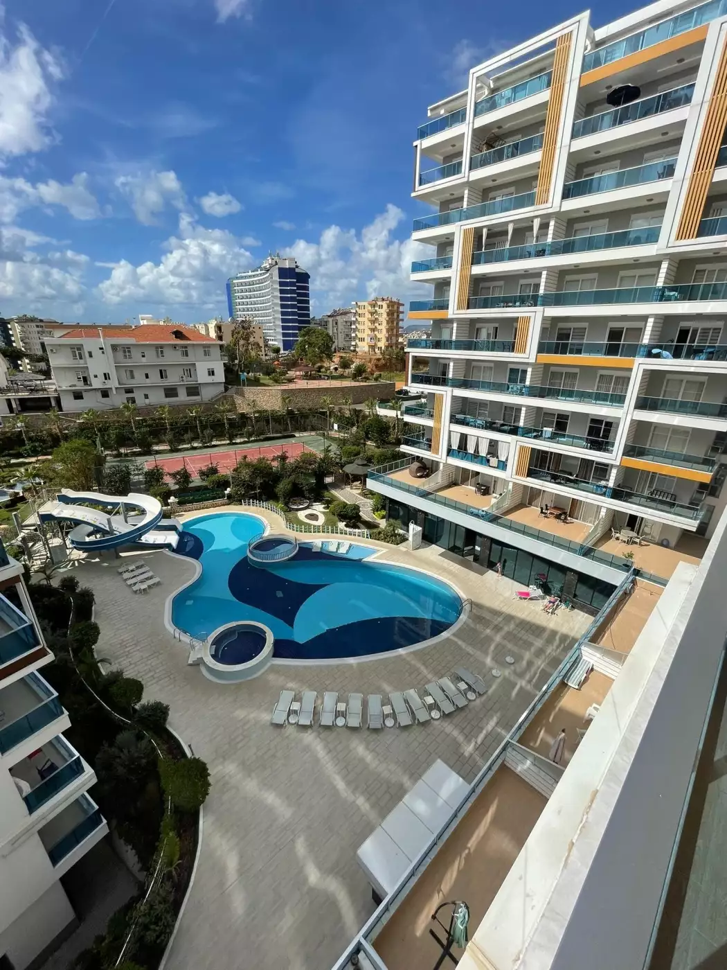 Flat 130m² in Turkey, Tosmur. Priced at 278000€ rent photo-1