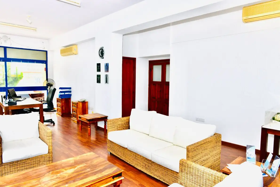Shop 60m² in Italy, Santa Domenica-Talao. Priced at 398000€ rent photo-2