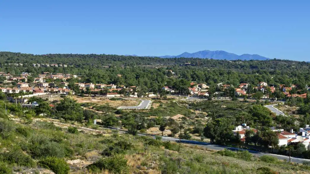 Land 90m² in Cyprus, Souni-Zanatzia. Priced at 480000€ rent photo-4