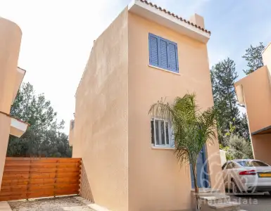 Buy in Cyprus for 397000€