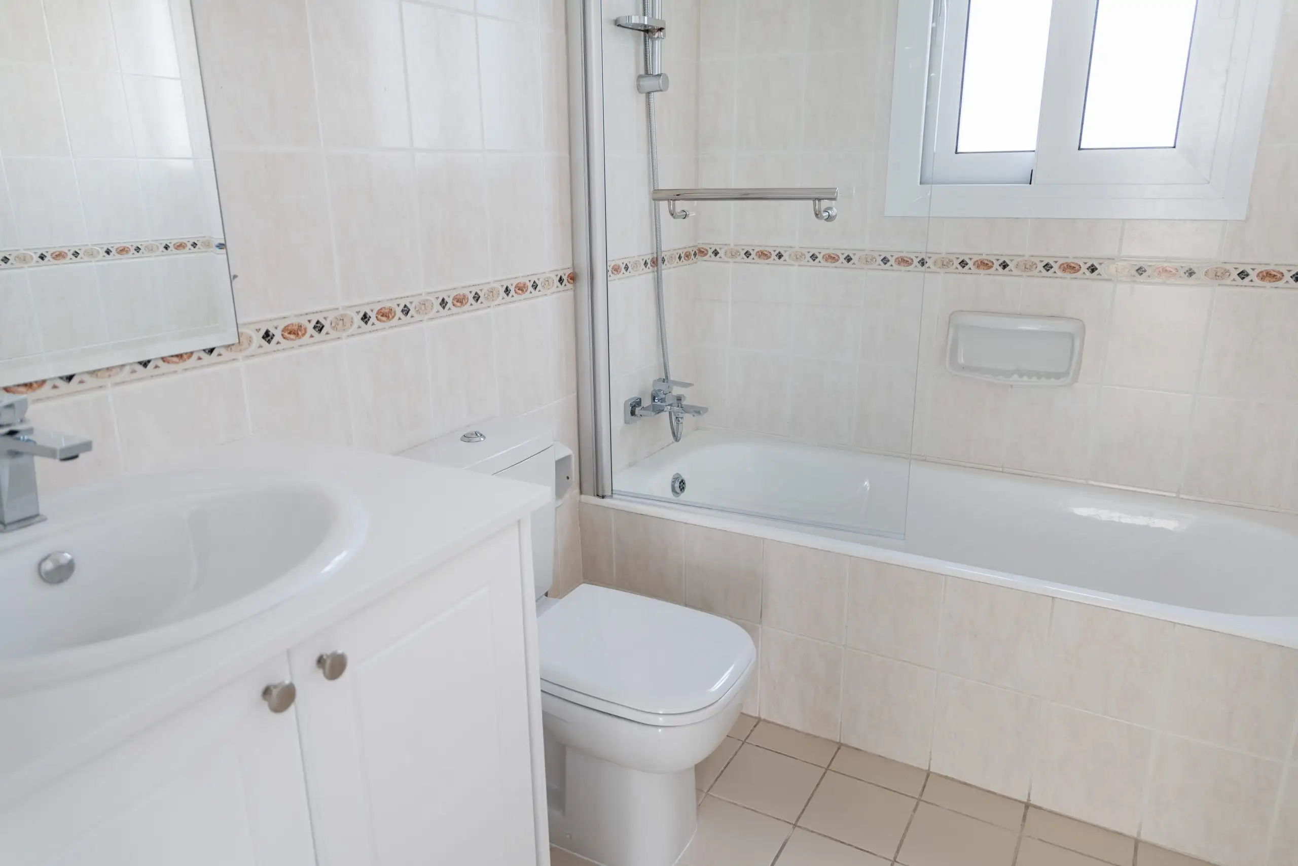 Flat 90m² in Cyprus, Kato Paphos. Priced at 444000€ rent photo-4