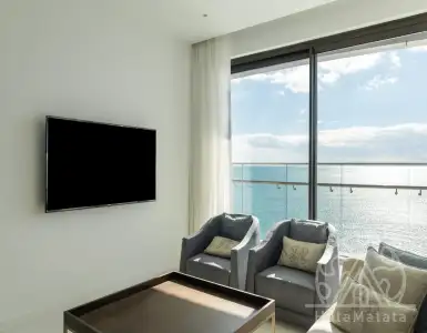 Buy in Cyprus for 1869000€