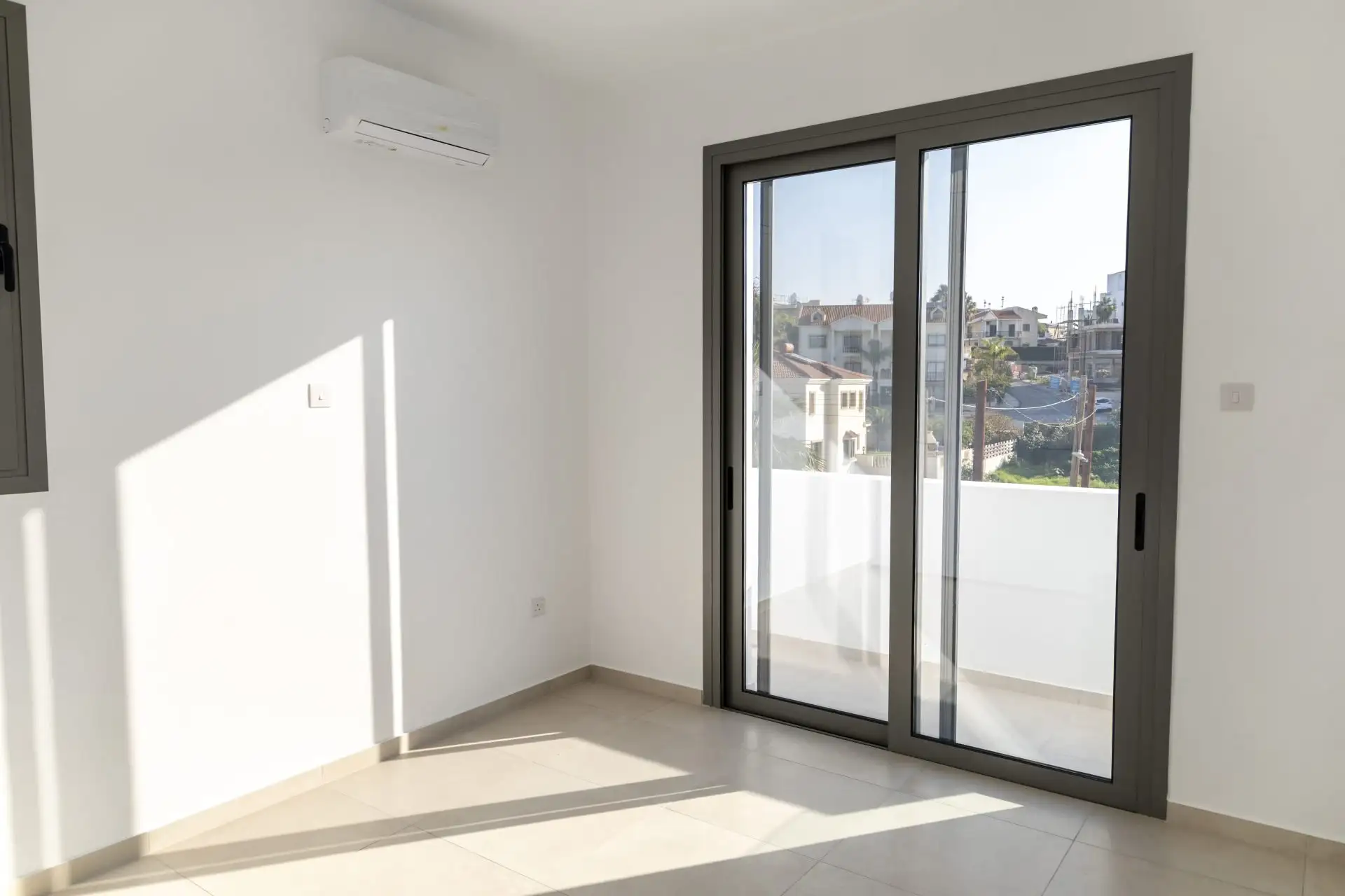 Flat 90m² in Cyprus, Heroskip. Priced at 480000€ rent photo-2