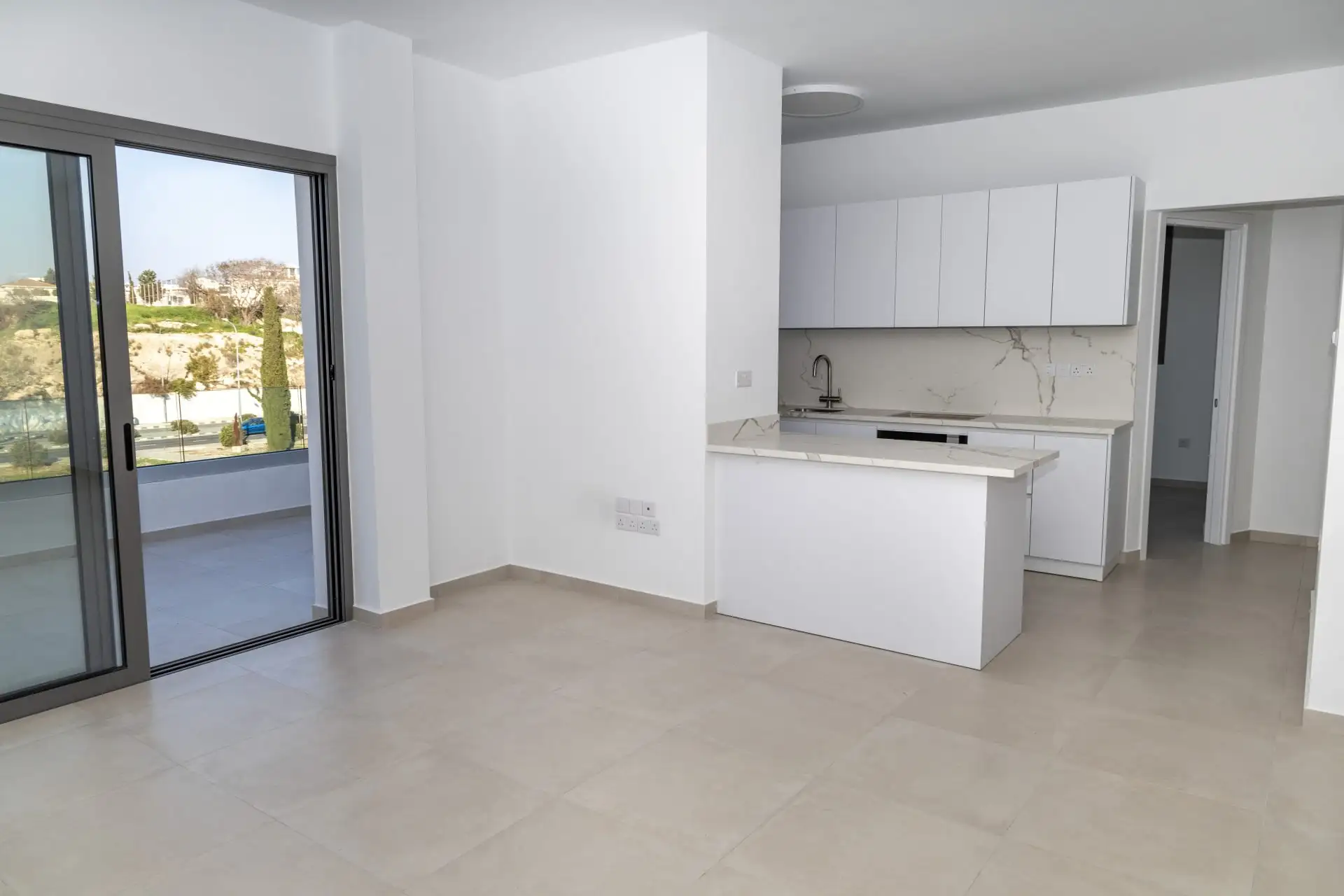 Flat 90m² in Cyprus, Heroskip. Priced at 480000€ rent photo-6