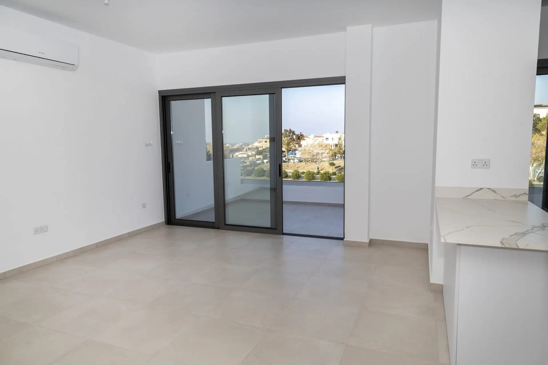 Flat 90m² in Cyprus, Heroskip. Priced at 480000€ rent photo-7