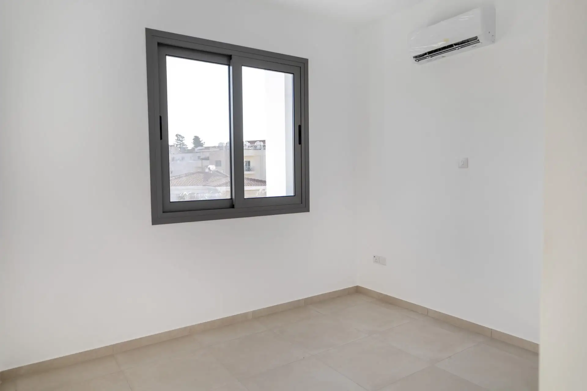 Flat 90m² in Cyprus, Heroskip. Priced at 480000€ rent photo-14