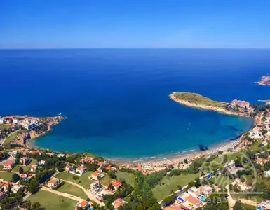 Buy in Cyprus for 25000000€