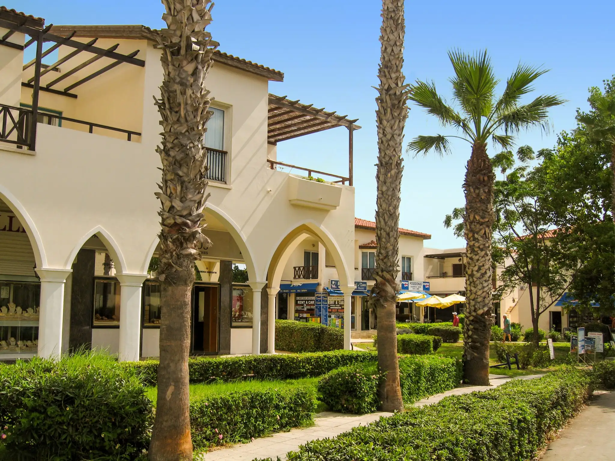 Shop 30m² in Cyprus, Kato Paphos. Priced at 115000€ rent photo-2