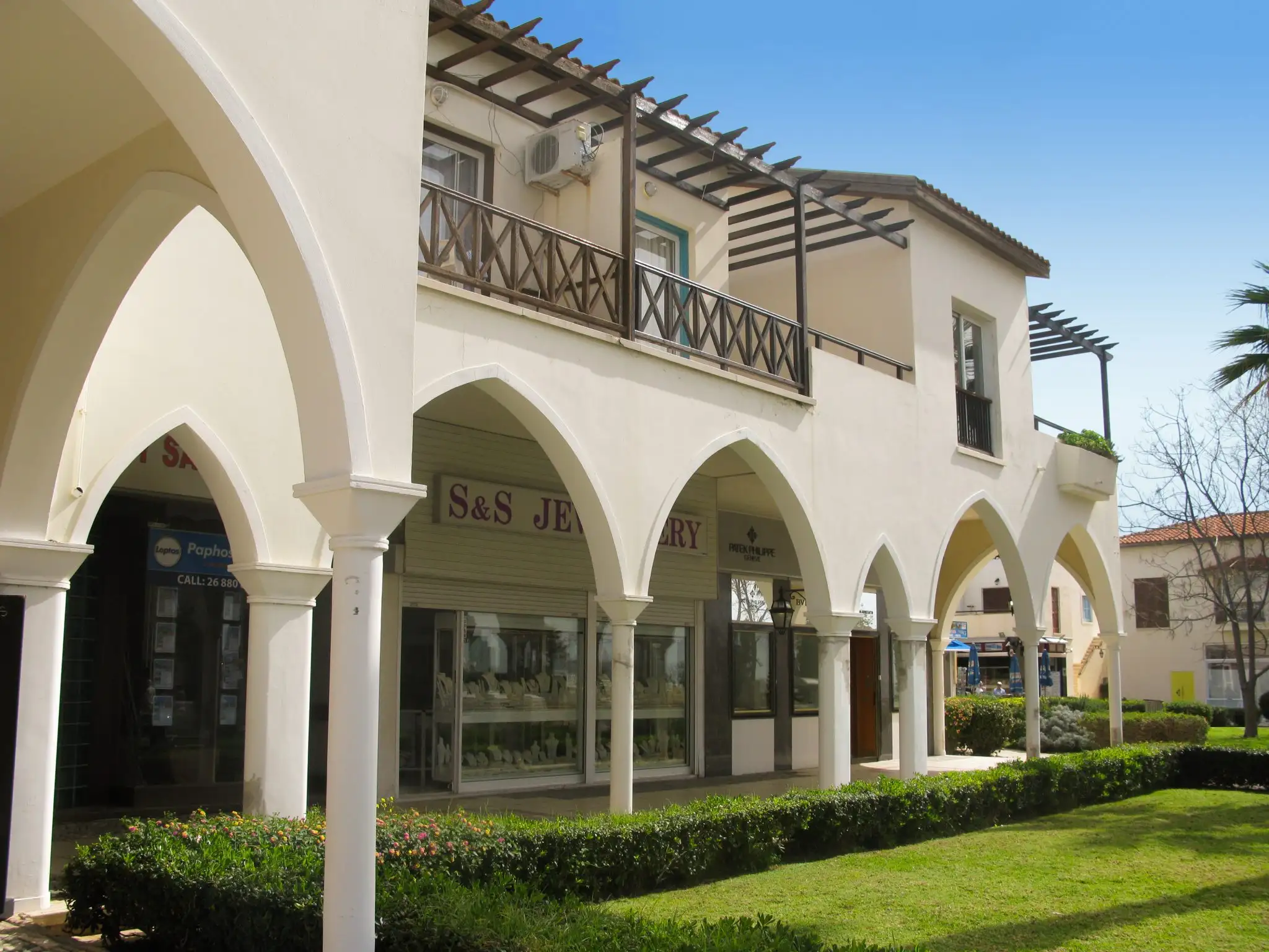 Shop 30m² in Cyprus, Kato Paphos. Priced at 115000€ rent photo-6