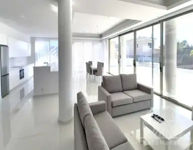 Buy in Cyprus for 823000€