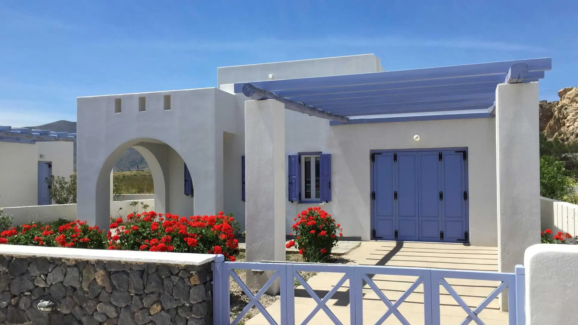 Villa 90m² in Greece, Santorini. Priced at 455000€ rent photo-5