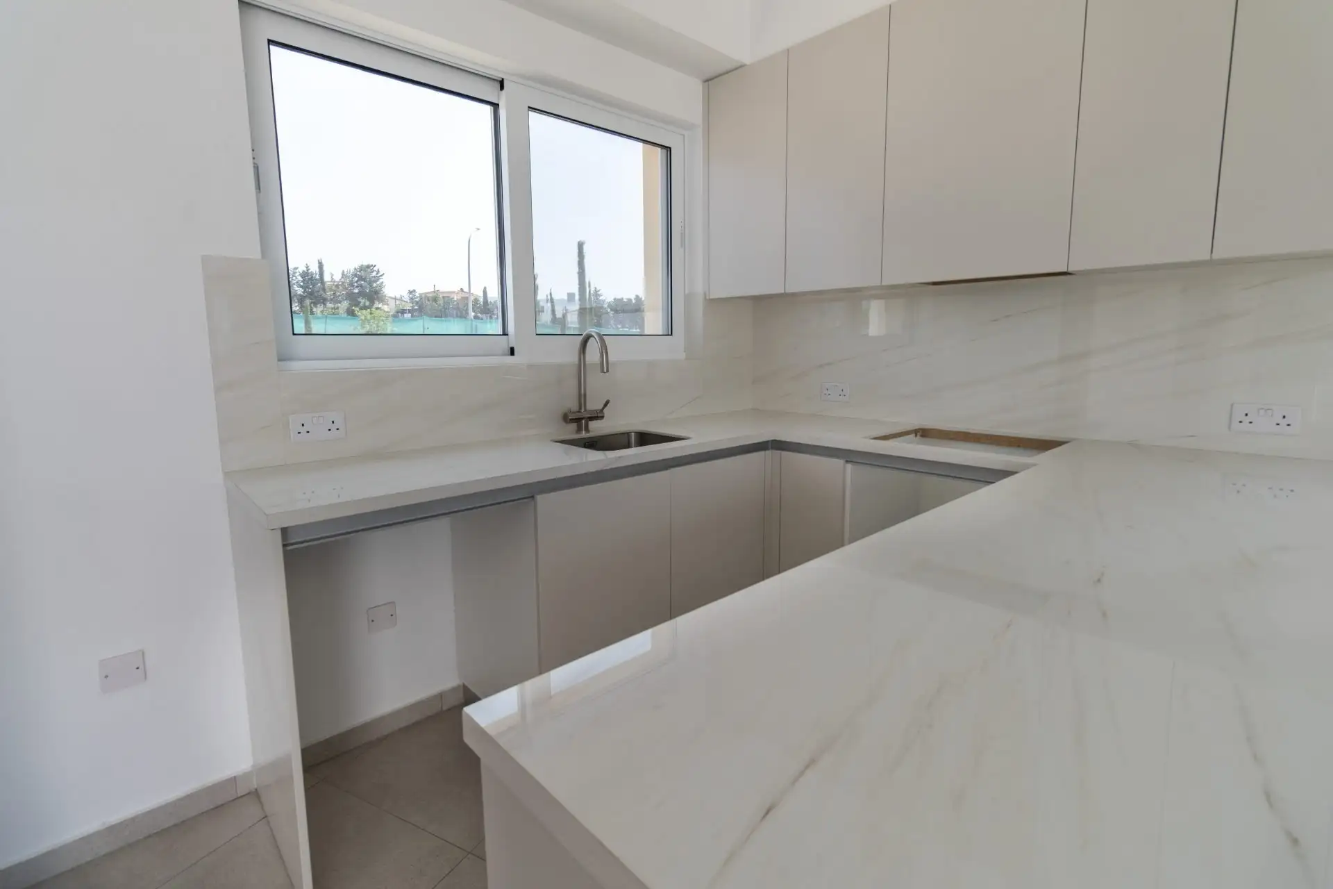 Villa 90m² in Cyprus, Chloraka. Priced at 535000€ rent photo-11