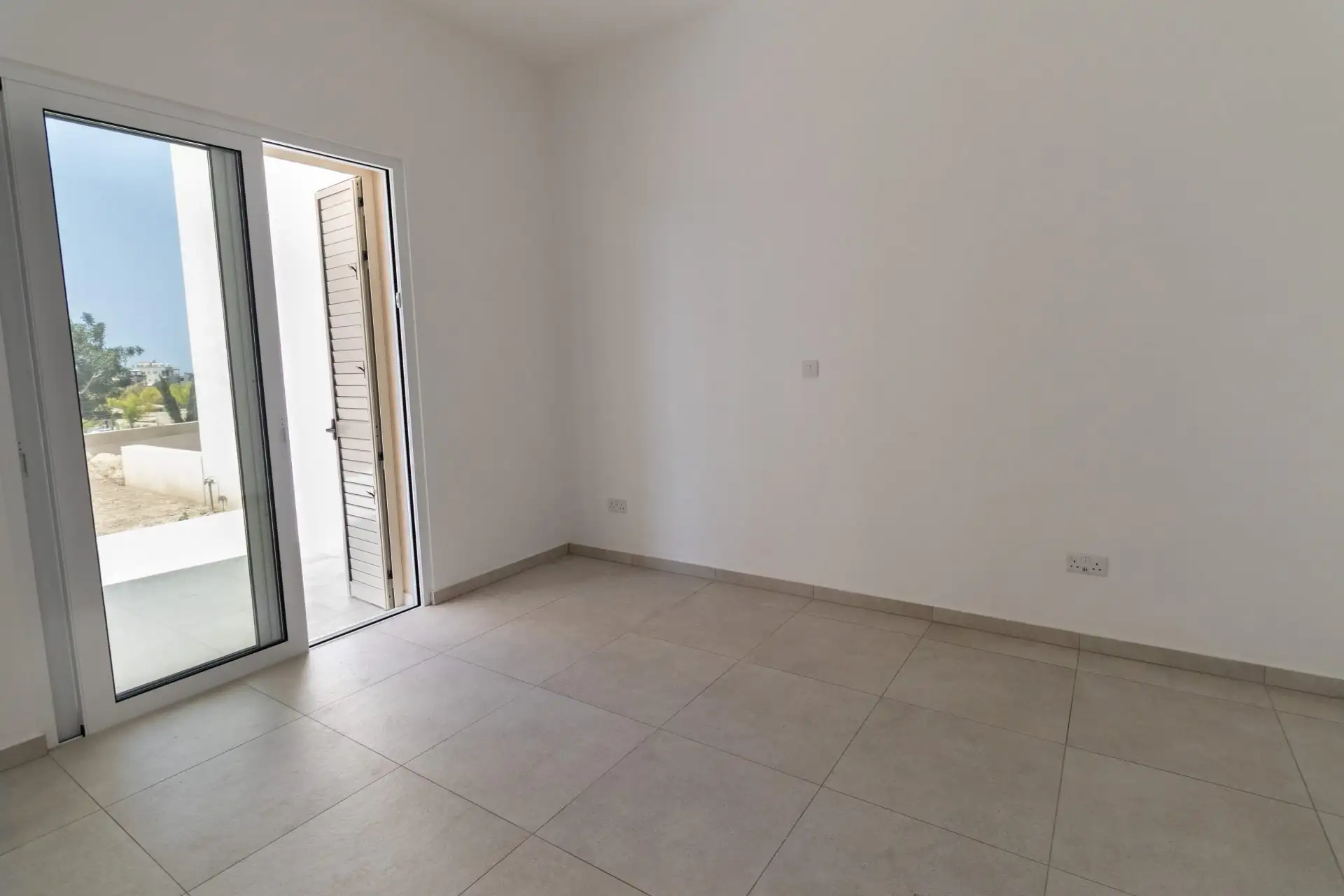 Villa 90m² in Cyprus, Chloraka. Priced at 535000€ rent photo-16