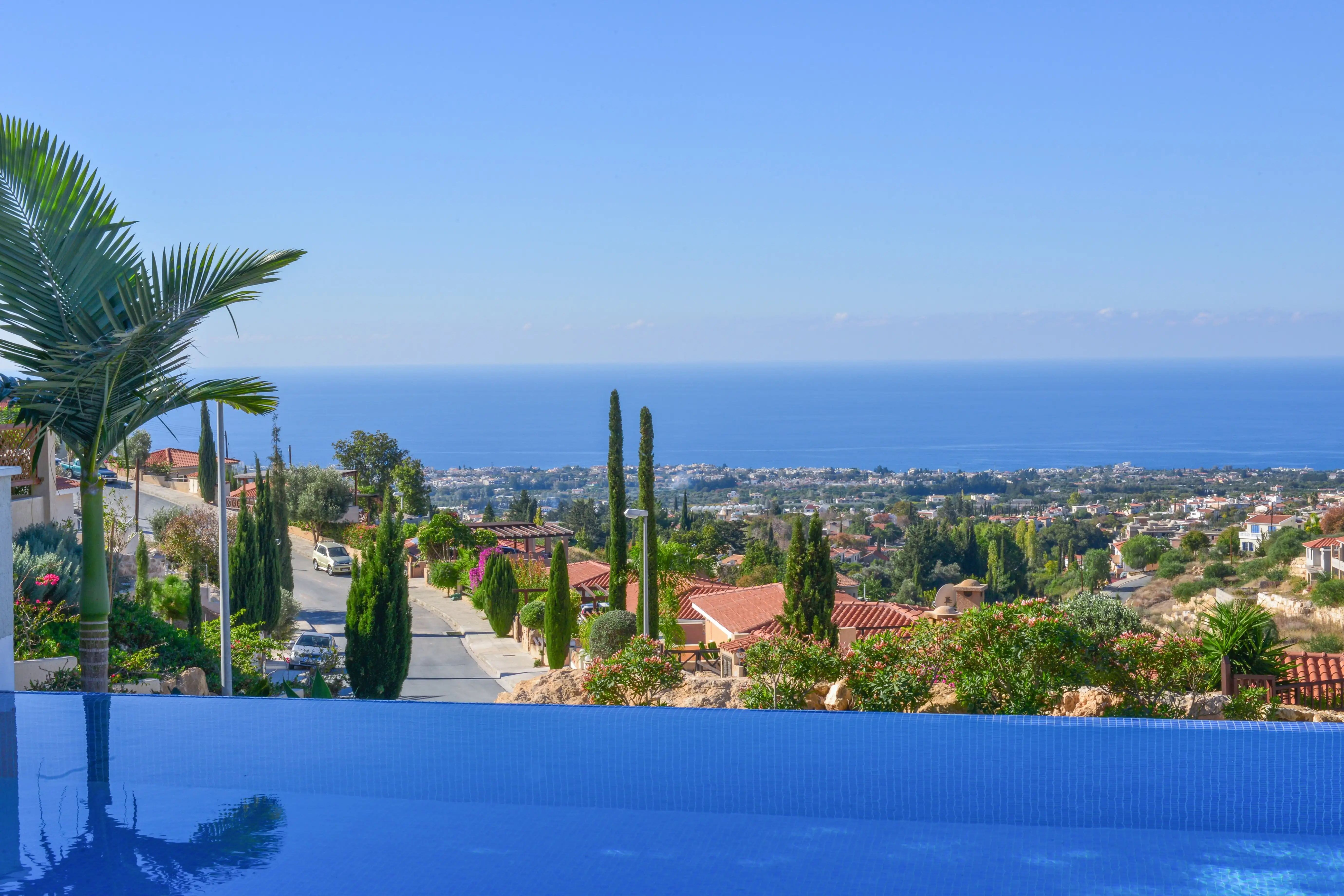 Villa 90m² in Italy, Santa Domenica-Talao. Priced at 1168000€ rent photo-3