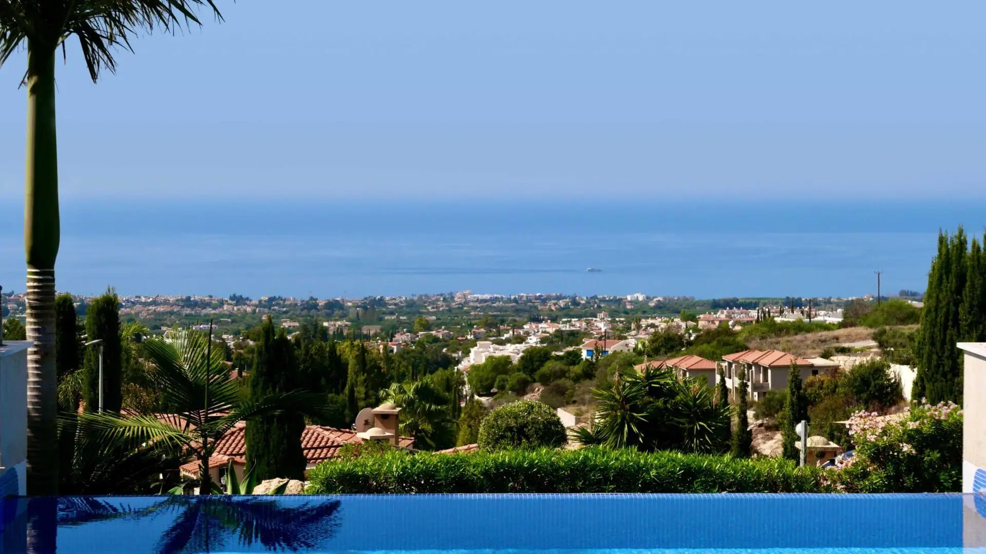 Villa 90m² in Italy, Santa Domenica-Talao. Priced at 1168000€ rent photo-4