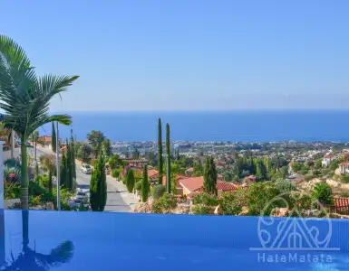 Buy in Italy for 985000€