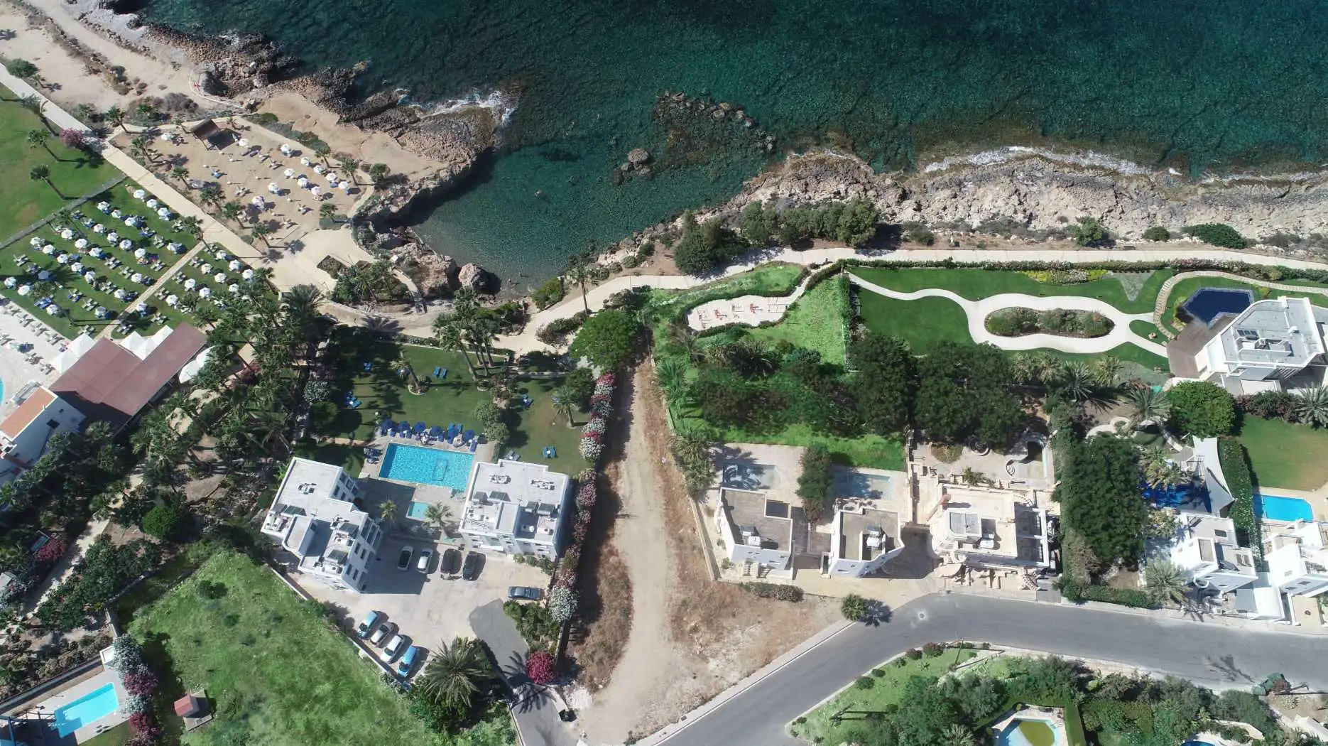 Villa 120m² in Cyprus, Chloraka. Priced at 1960000€ rent photo-3