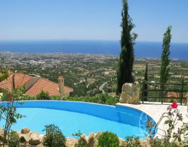 Buy in Cyprus for 852000€