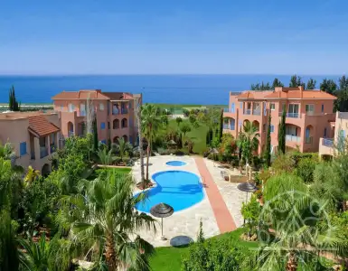 Buy in Cyprus for 305000€