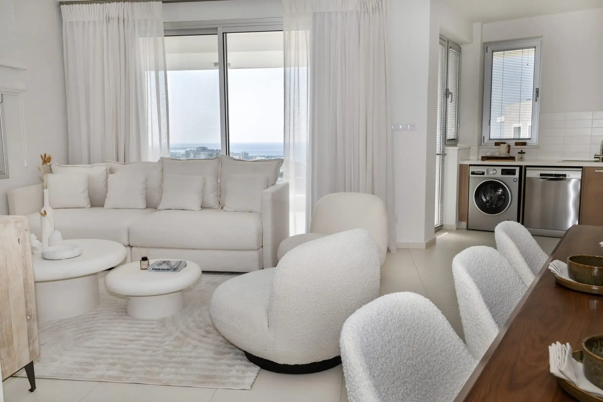 Villa 90m² in Cyprus, Chloraka. Priced at 994000€ rent photo-13