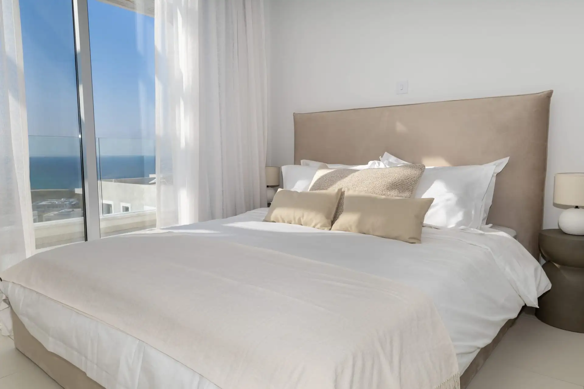 Villa 90m² in Cyprus, Chloraka. Priced at 994000€ rent photo-16