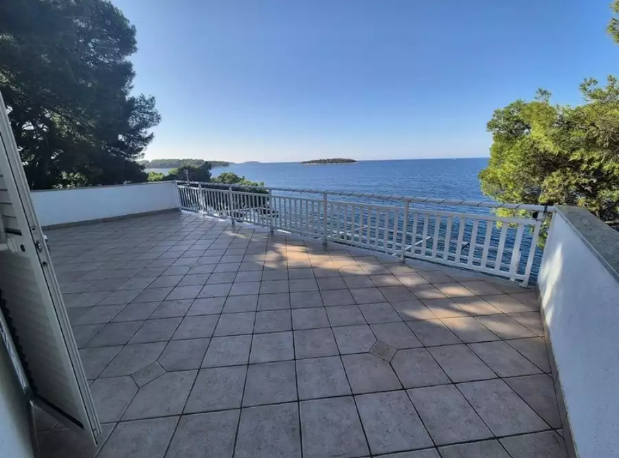Hotels 143m² in Croatia, Primosten. Priced at 1290000€ rent photo-24